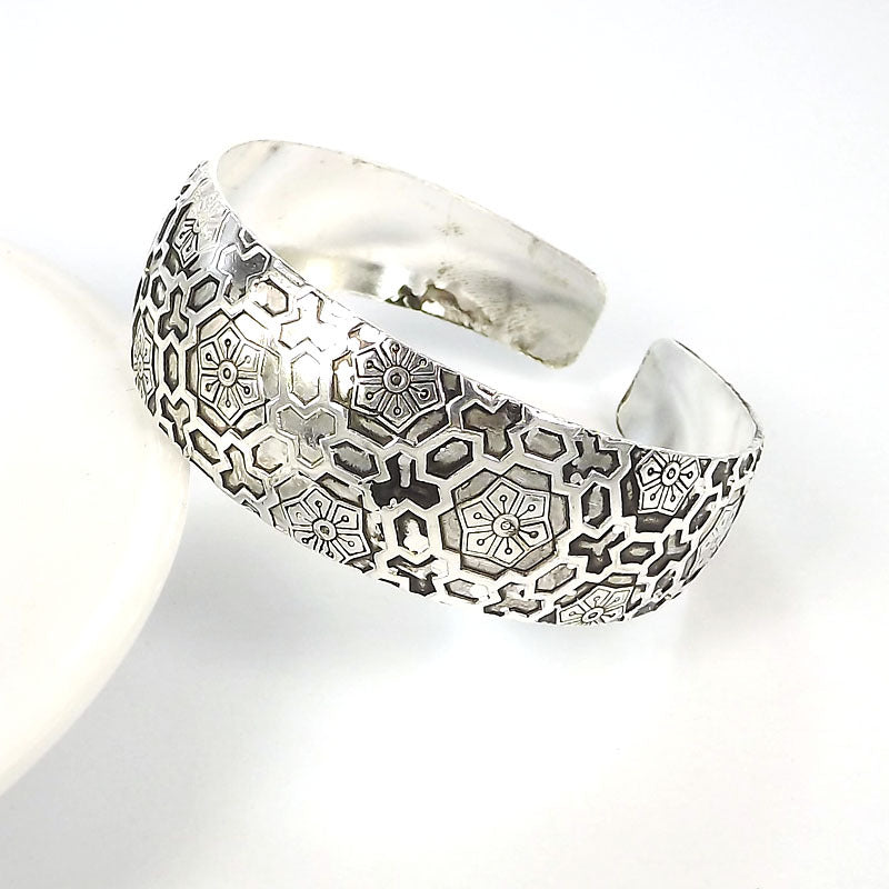 Wholesale Retro Ethnic Style Peony Wide Bracelet