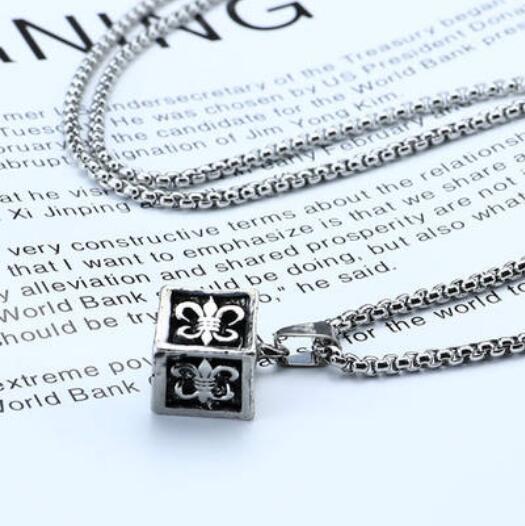 Wholesale  pendant disco long titanium steel chain net red hip hop necklace dry firewood fire jewelry