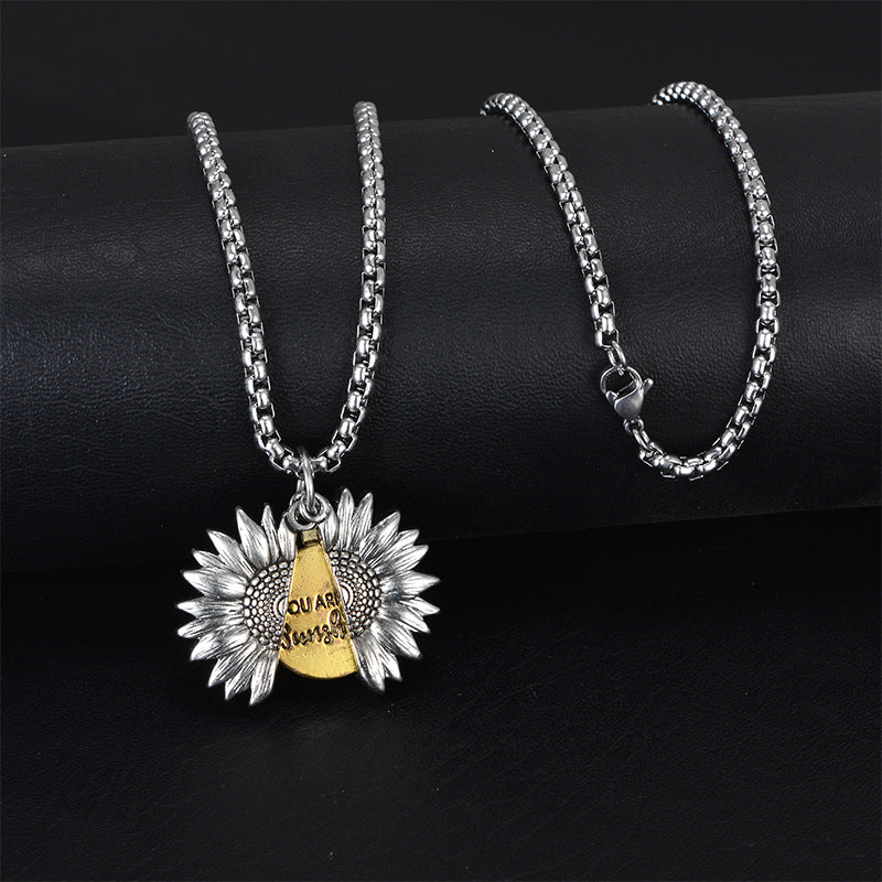 Wholesale Personality trendy titanium steel hip-hop necklace men's trendy disco all-match hiphop pendant long sweater chain pendant