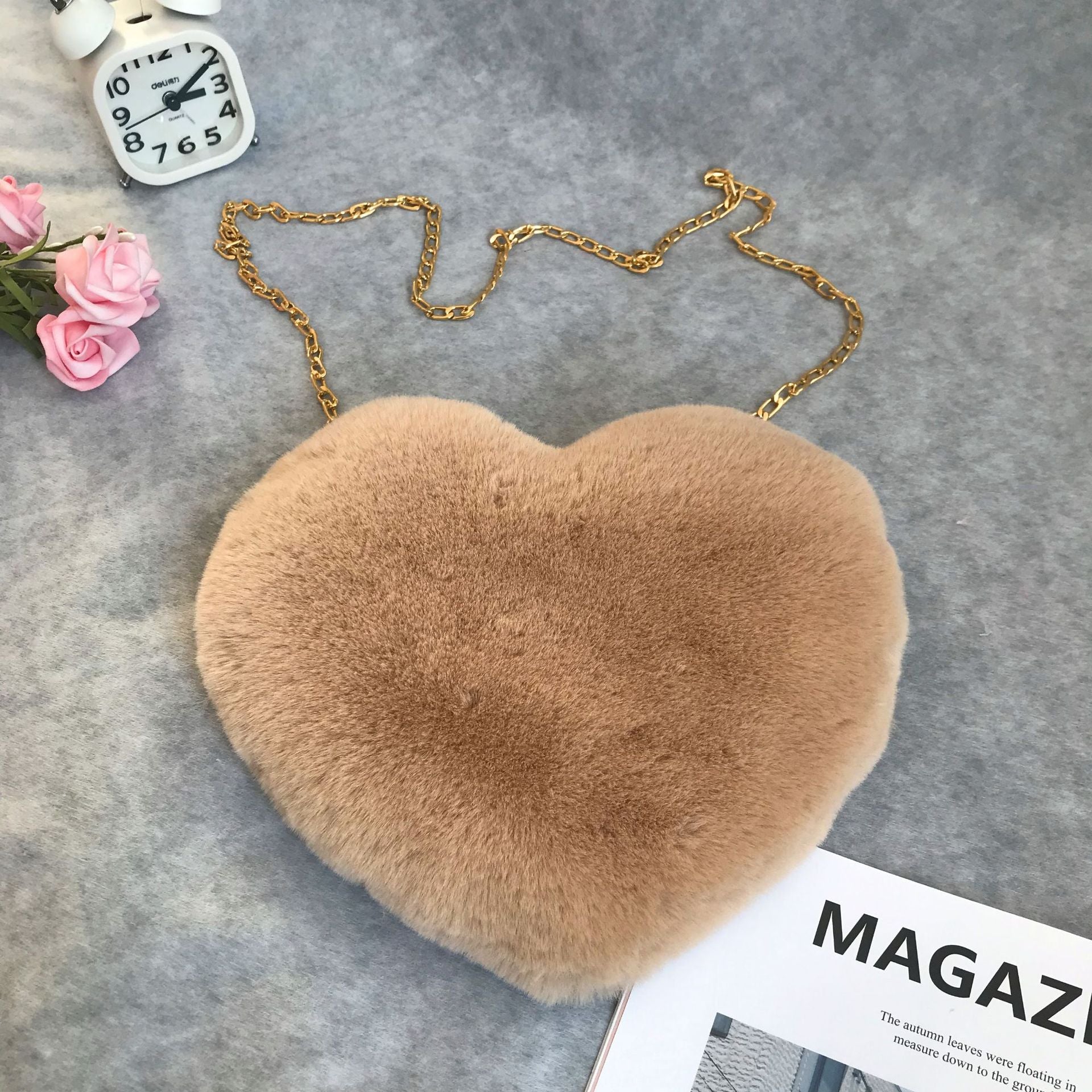 Wholesale Fashionable Love Heart Coin Purse Women's Chain Crossbody Plush Single Shoulder Bag Fuzzy Coin Purse Valentine's Day Gift