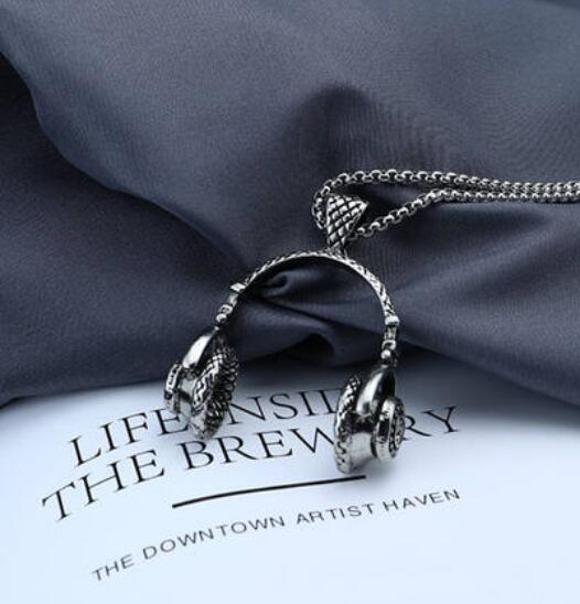 Wholesale  pendant disco long titanium steel chain net red hip hop necklace dry firewood fire jewelry