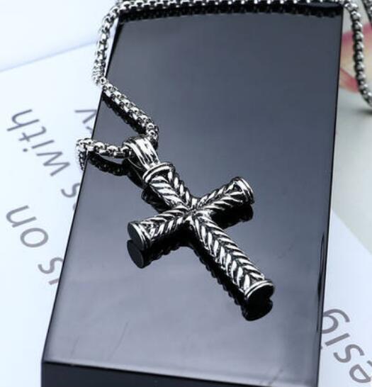 Wholesale  pendant disco long titanium steel chain net red hip hop necklace dry firewood fire jewelry