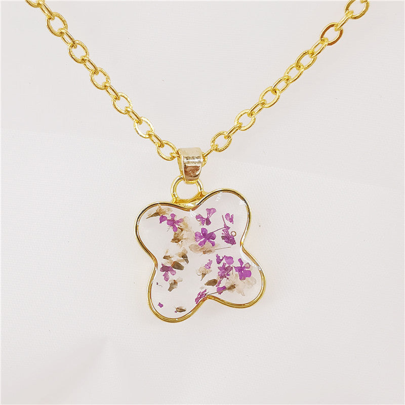 Wholesale 6pcs Handmade Resin Butterfly Shape Real Flower Four-leaf Clover Specimen Necklace