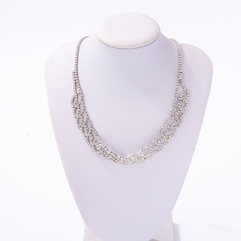 Wholesale Diamond Inlaid Flat Mouth Chain Necklaces