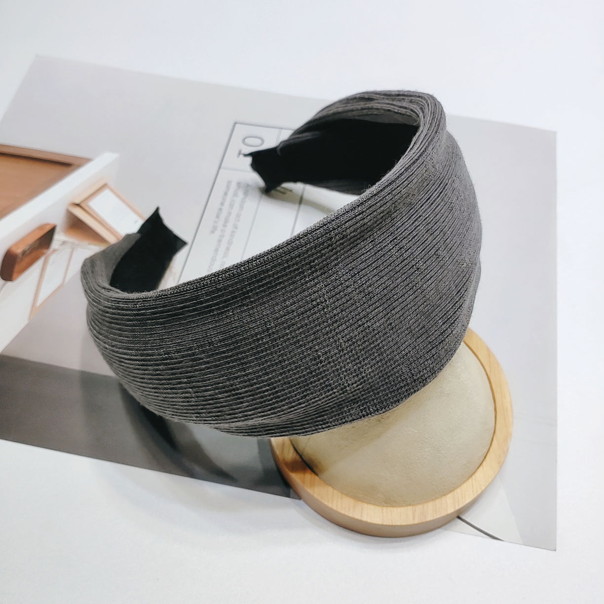 Wholesale Simple Retro Fabric Wide Edge Hair Bands