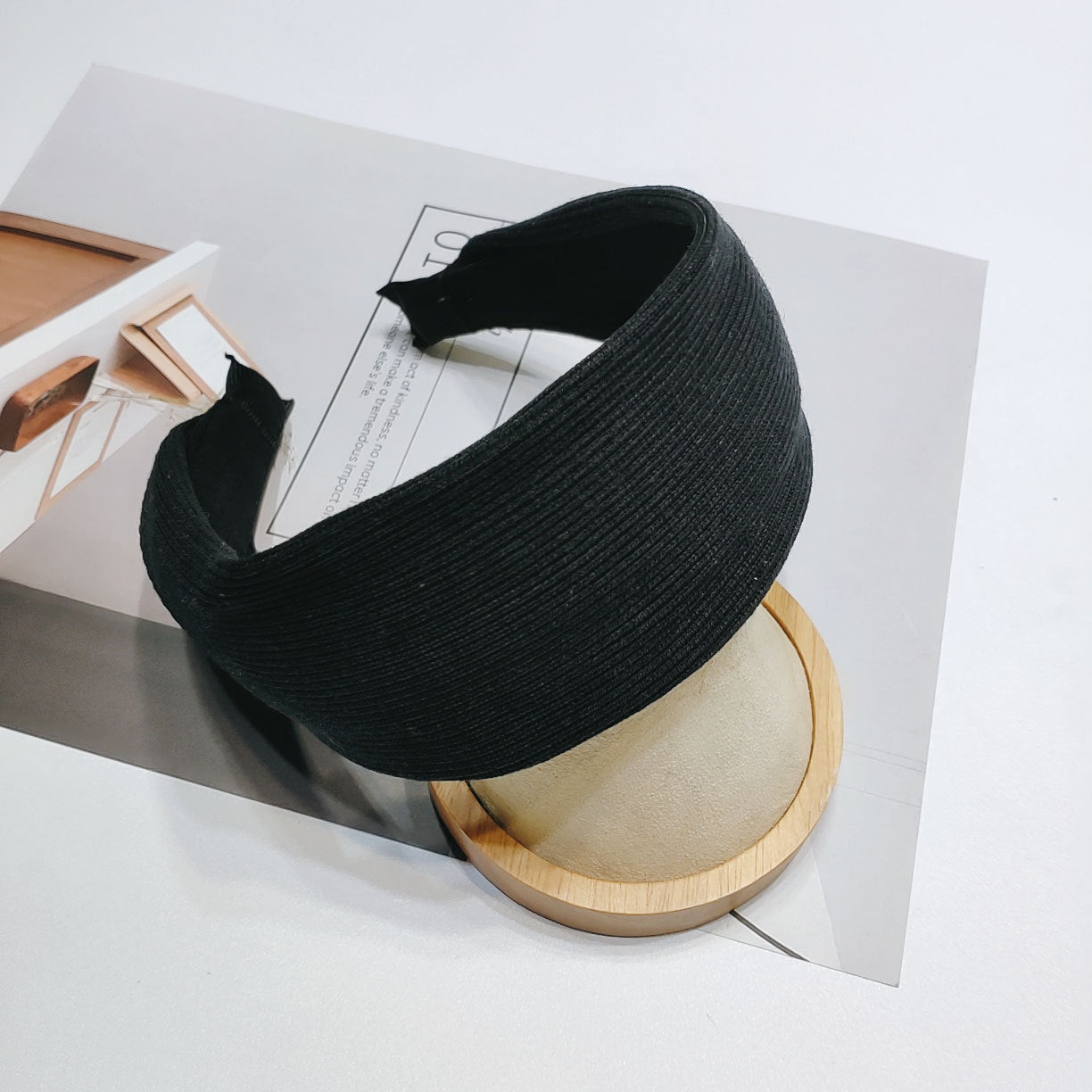 Wholesale Simple Retro Fabric Wide Edge Hair Bands