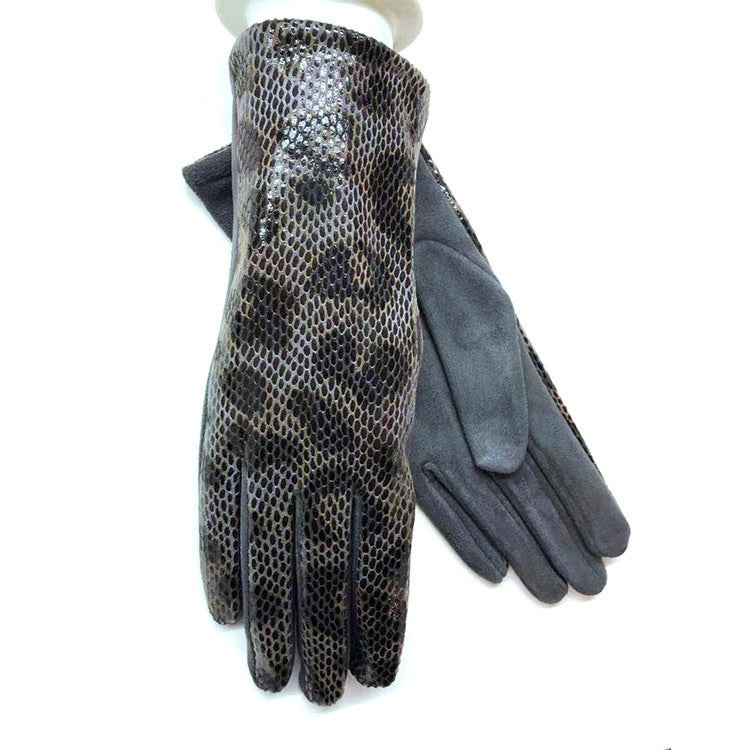 Wholesale of New Women's Warm and Cold Resistant Leopard Print Suede Glove