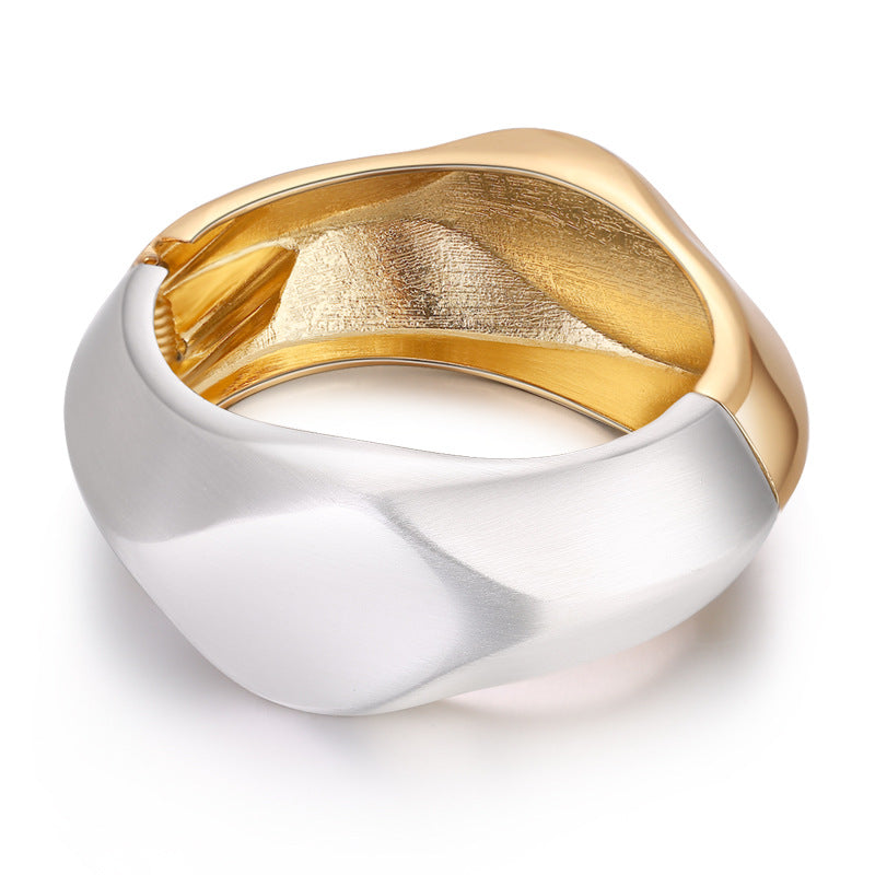 Wholesale Zinc Alloy Spring Ring Bracelet