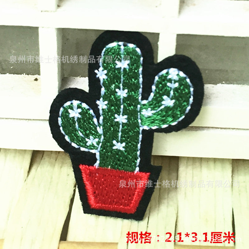 Wholesale Chic Embroidered Patches 30 Pcs Assorted Themes Cloth Appliques For Clothing Bag Resale