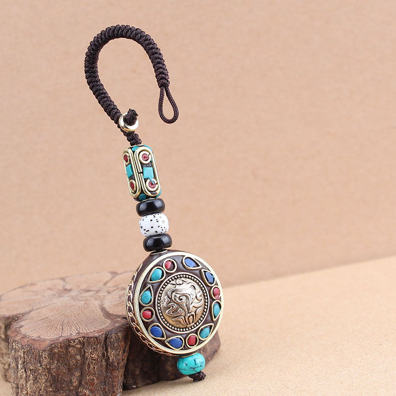 Wholesale Nepalese Vintage Car Alloy Keychains