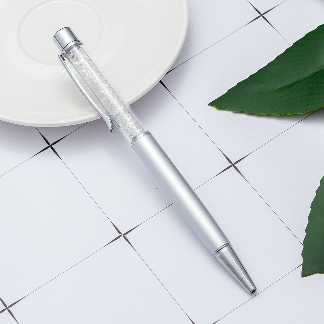 Whoelsale Pens Crystal Pens Broken Diamonds Fashionable Metal Office Pens