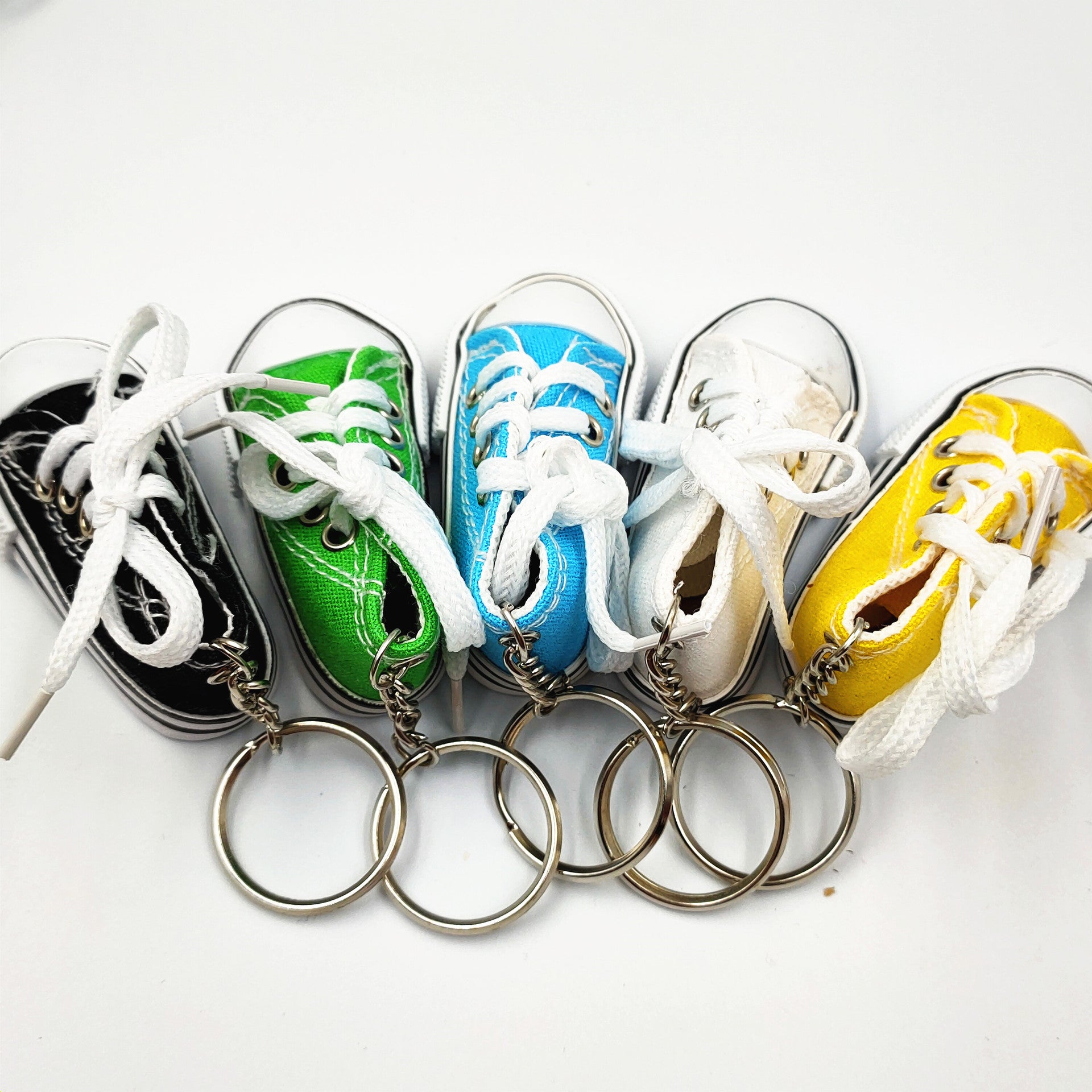 Wholesale Mini Simulation Canvas Shoes Creative Keychain