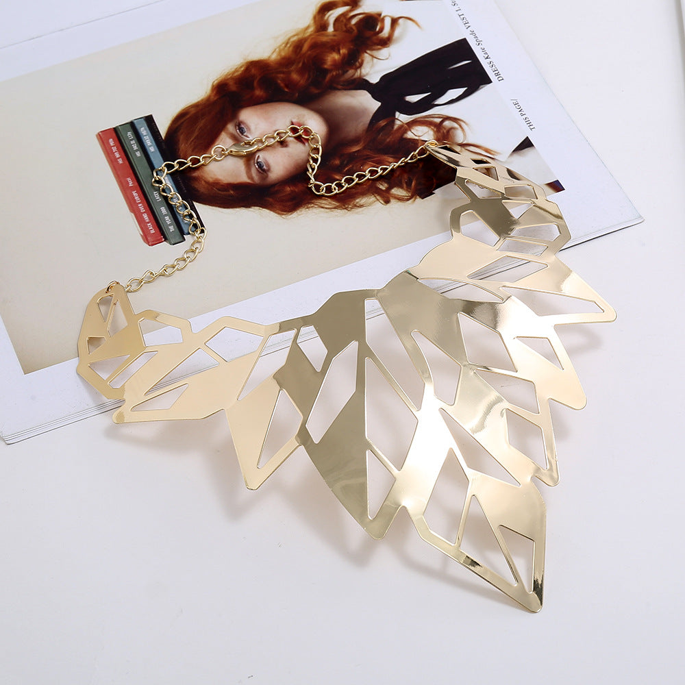 Wholesale Exaggerated hollow polished leaf metal necklace