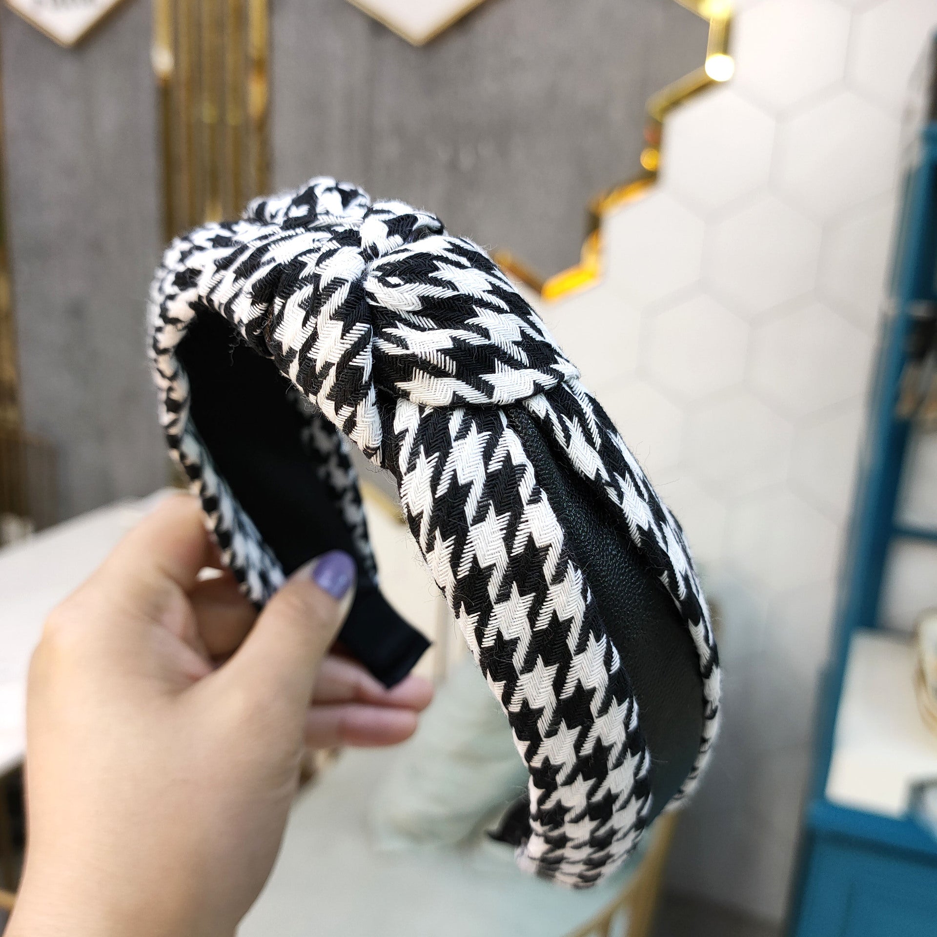 Wholesale Wide-brimmed Houndstooth Leather Knotted Headband