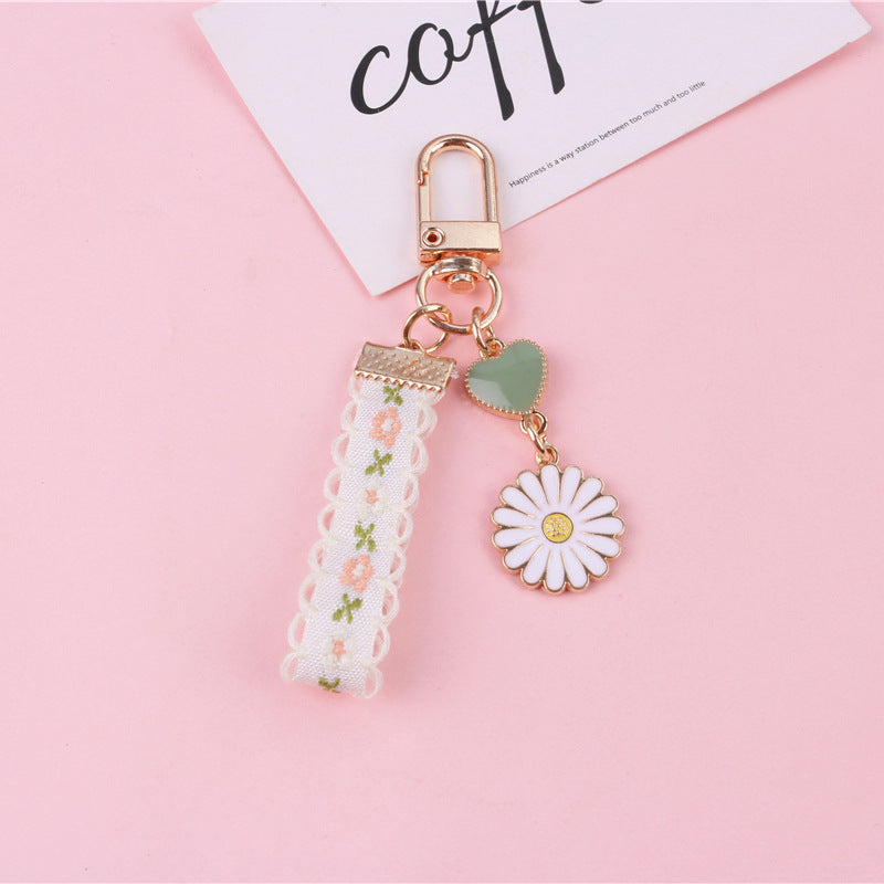 Wholesale Zinc Alloy Daisy Lace Keychain