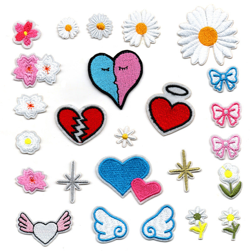 Wholesale Self Adhesive Embroidered Cloth Patches Set Of 25 Heart Flower Bowknot Designs For Towel DIY Decorative Accent