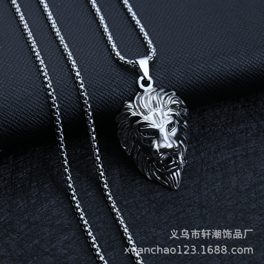 Wholesale Solid men's domineering axe vintage necklace