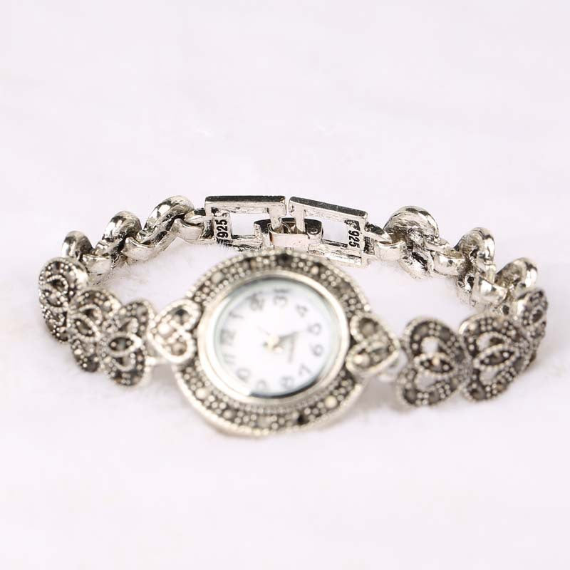 Wholesale Vintage Alloy Rhinestone Crystal Heart Bracelet Quartz Watch