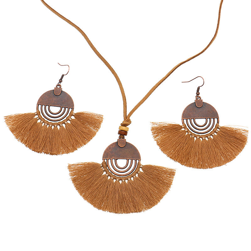 Wholesale Bohemian Fashion Vintage Scallop Necklace Earrings Set