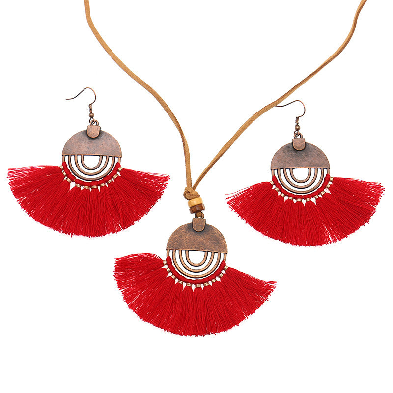 Wholesale Bohemian Fashion Vintage Scallop Necklace Earrings Set