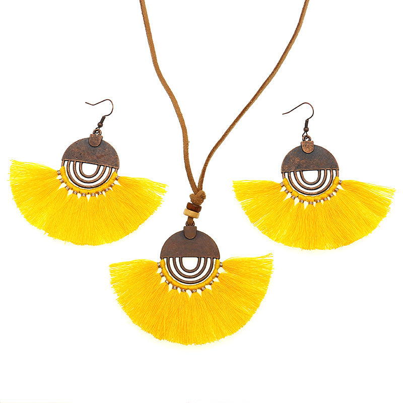 Wholesale Bohemian Fashion Vintage Scallop Necklace Earrings Set