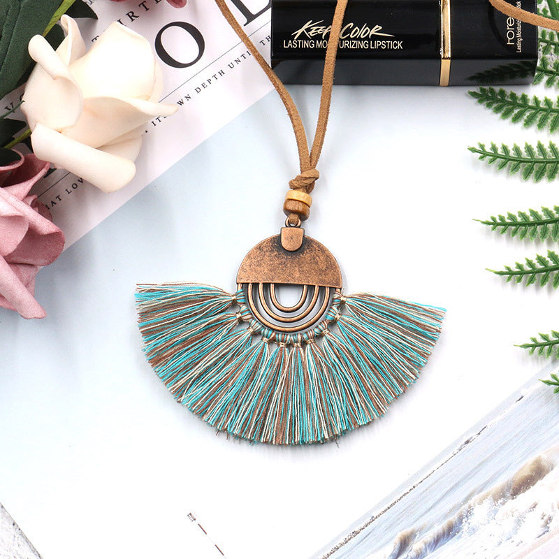 Wholesale Popular Handmade Scalloped Tassel Clavicle Chain