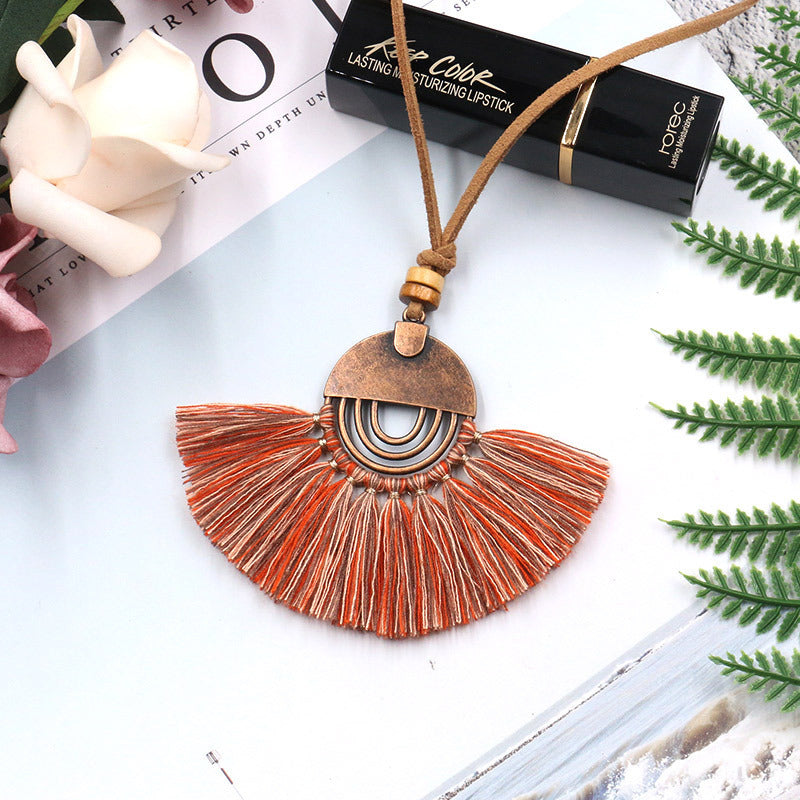 Wholesale Popular Handmade Scalloped Tassel Clavicle Chain