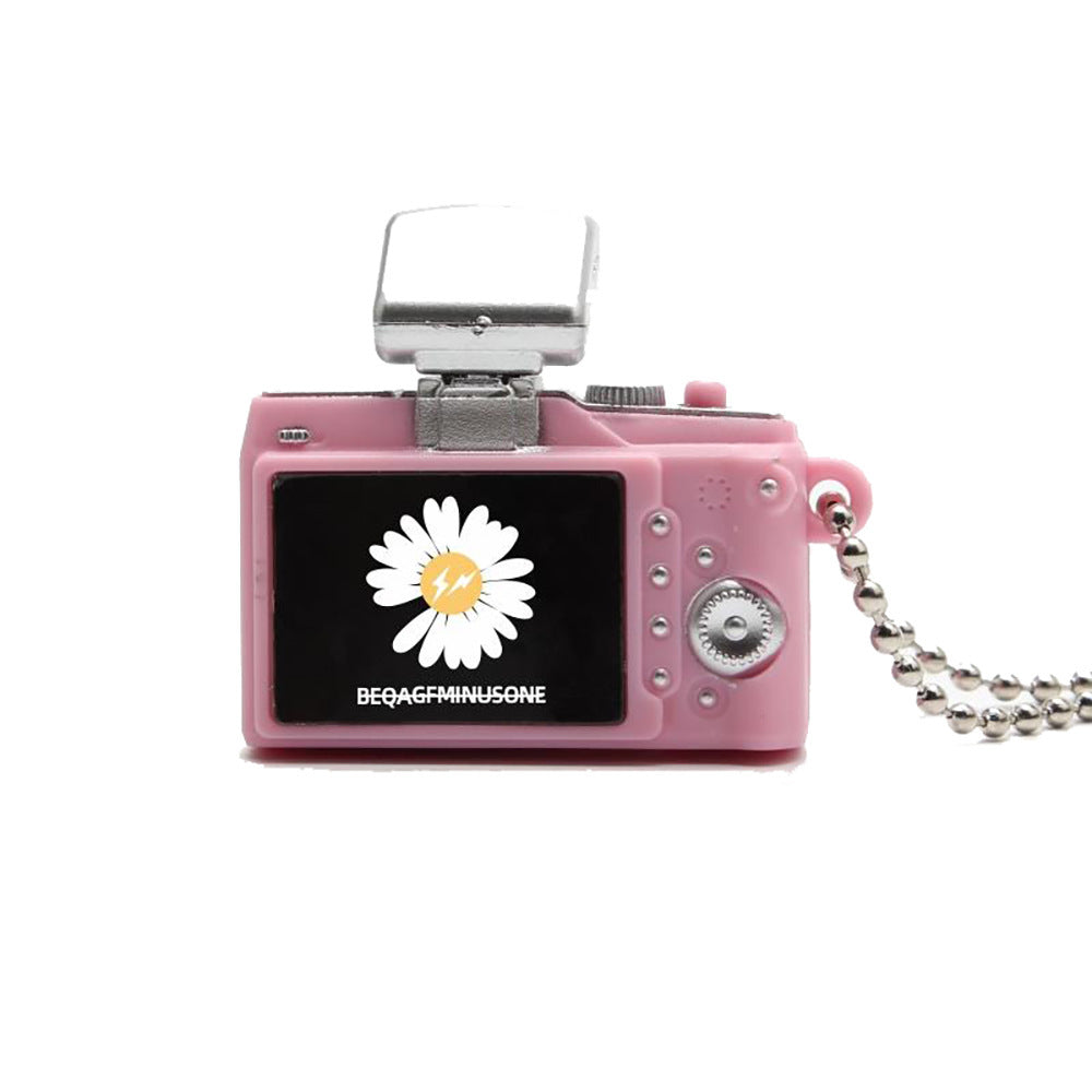 Wholesale Small Daisy Camera Alloy Necklace Sweater Chain Long Section