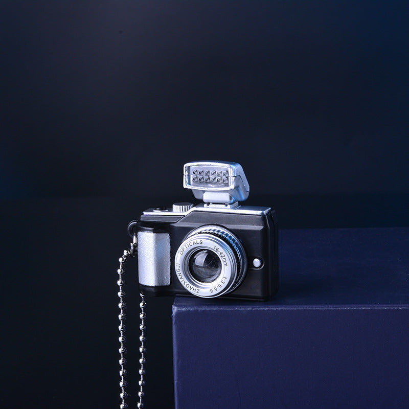 Wholesale Small Daisy Camera Alloy Necklace Sweater Chain Long Section