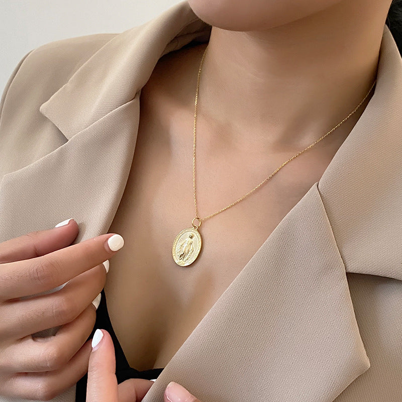 Wholesale Relief portrait necklace