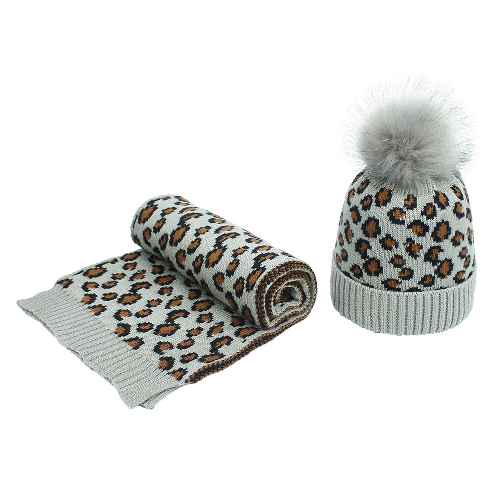 Wholesale Leopard Pattern Knitted Hat Ball Hat Scarf Set