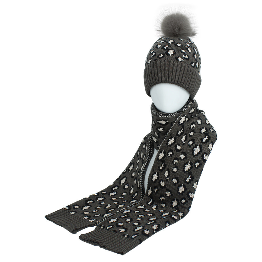 Wholesale Leopard Pattern Knitted Hat Ball Hat Scarf Set