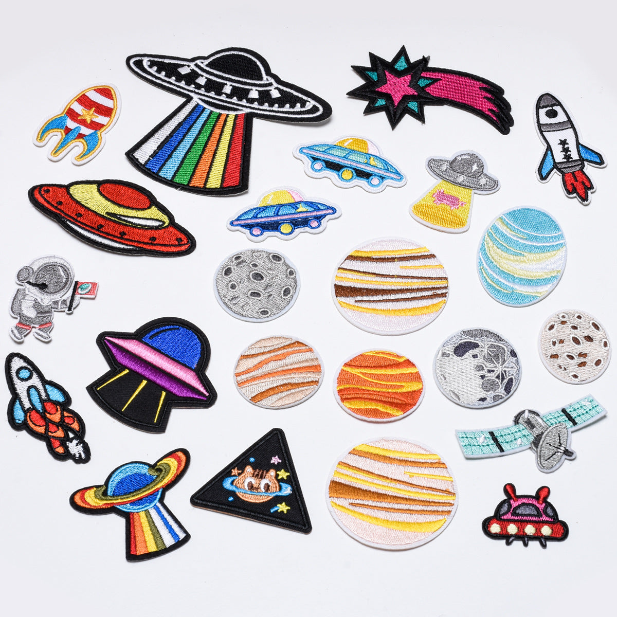 Wholesale Space Planet Embroidery Patch Astronaut Rocket Felt Applique Adhesive Backing For Party Home Decor