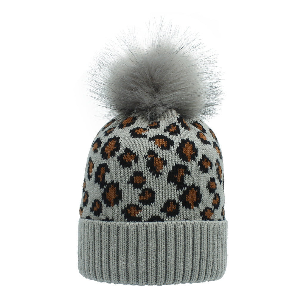 Wholesale Leopard print woolen knitted hat,  fashionable warm big furball hat