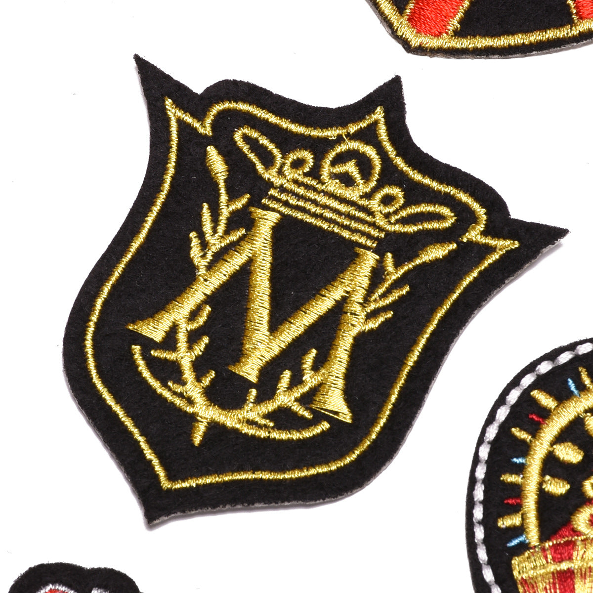 Wholesale Boutique Cartoon Crown Gold Line Cloth Patch DIY Sew On Iron On Badge For Clothing Accessory Resale