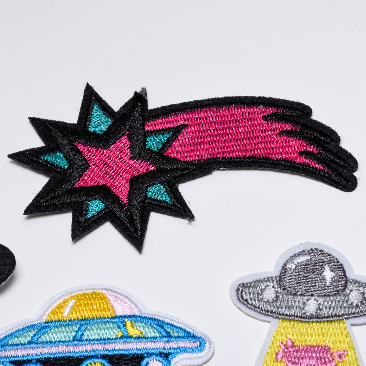 Wholesale Space Planet Embroidery Patch Astronaut Rocket Felt Applique Adhesive Backing For Party Home Decor