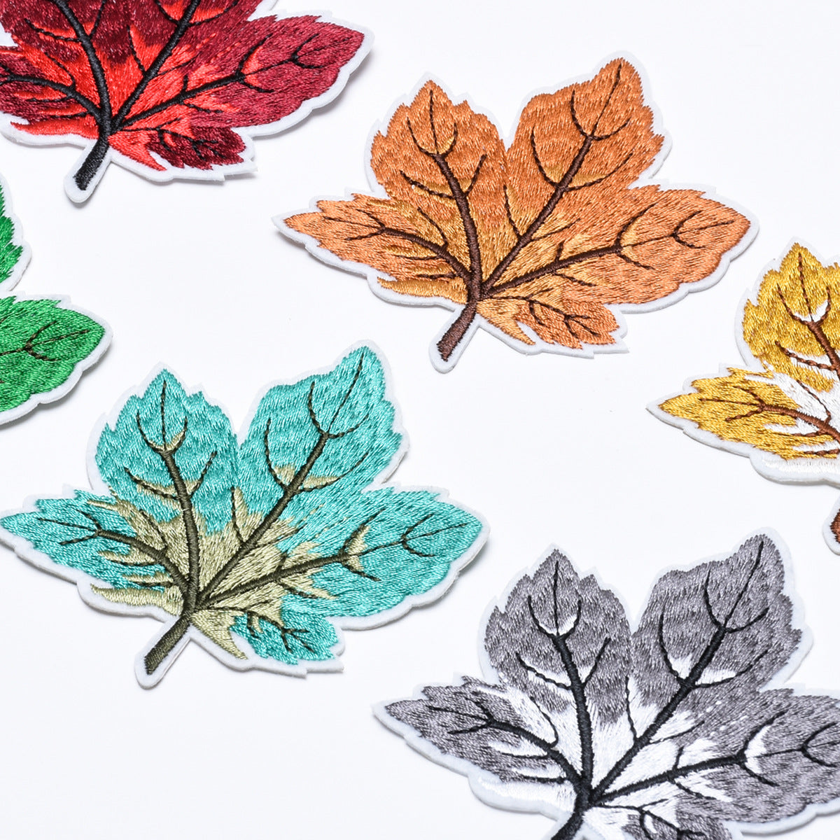 Wholesale Felt Maple Leaf Embroidery Patch Iron On Adhesive For Clothing And Towels DIY Craft Supply