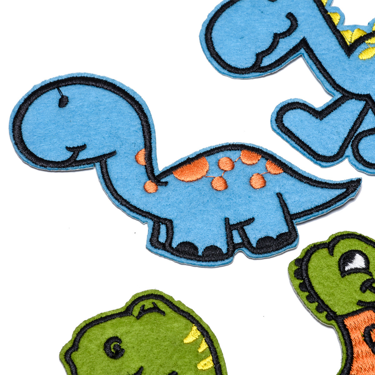 Wholesale Cartoon Dinosaur Embroidered Cloth Patches For Kids Clothing Cute Animal Sew On Decorative Fashion Accessory