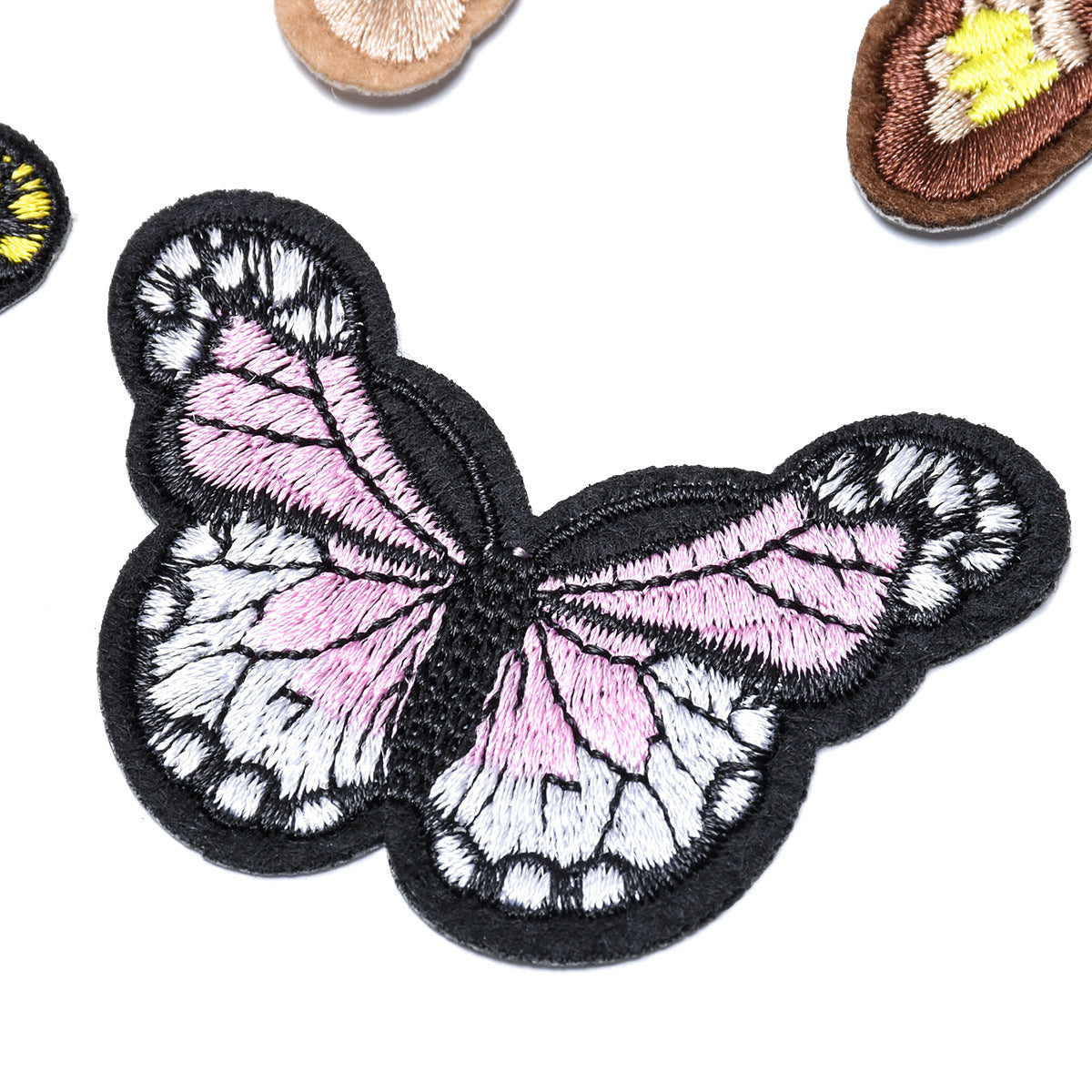 Wholesale Colorful Butterfly Flower Animal Embroidery Patches Felt Twill 37 Styles DIY Fashion Accessory For Bags Shoes Hats