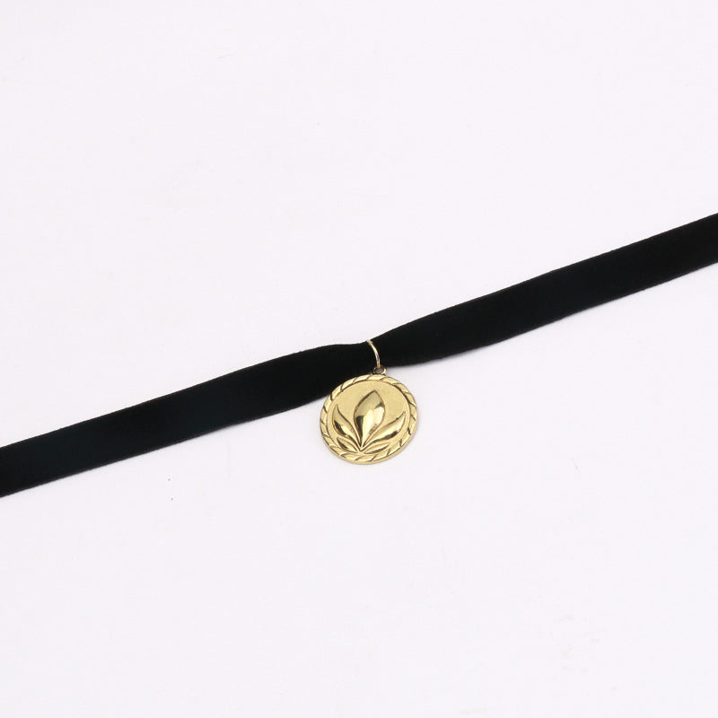 Wholesale Black velvet cartoon patterned metal pendant necklace OLY Exclusive