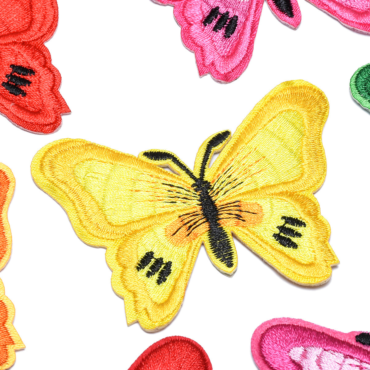 Wholesale Colorful Butterfly Flower Animal Embroidery Patches Felt Twill 37 Styles DIY Fashion Accessory For Bags Shoes Hats