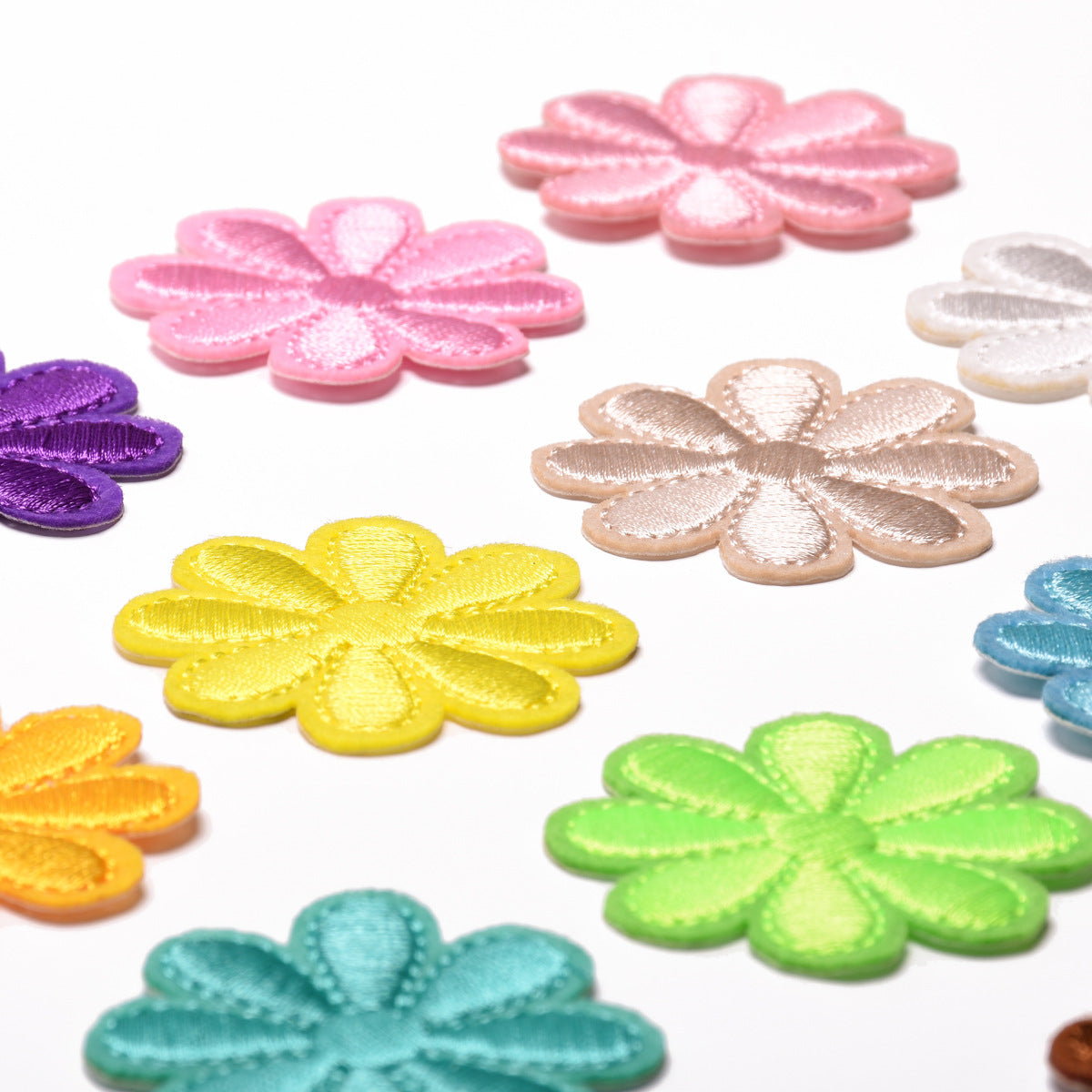 Wholesale Sunflower Felt Iron On Patch Decorative DIY Accessory For Clothing Tablecloth Sofa Repair Boutique Craft Supply