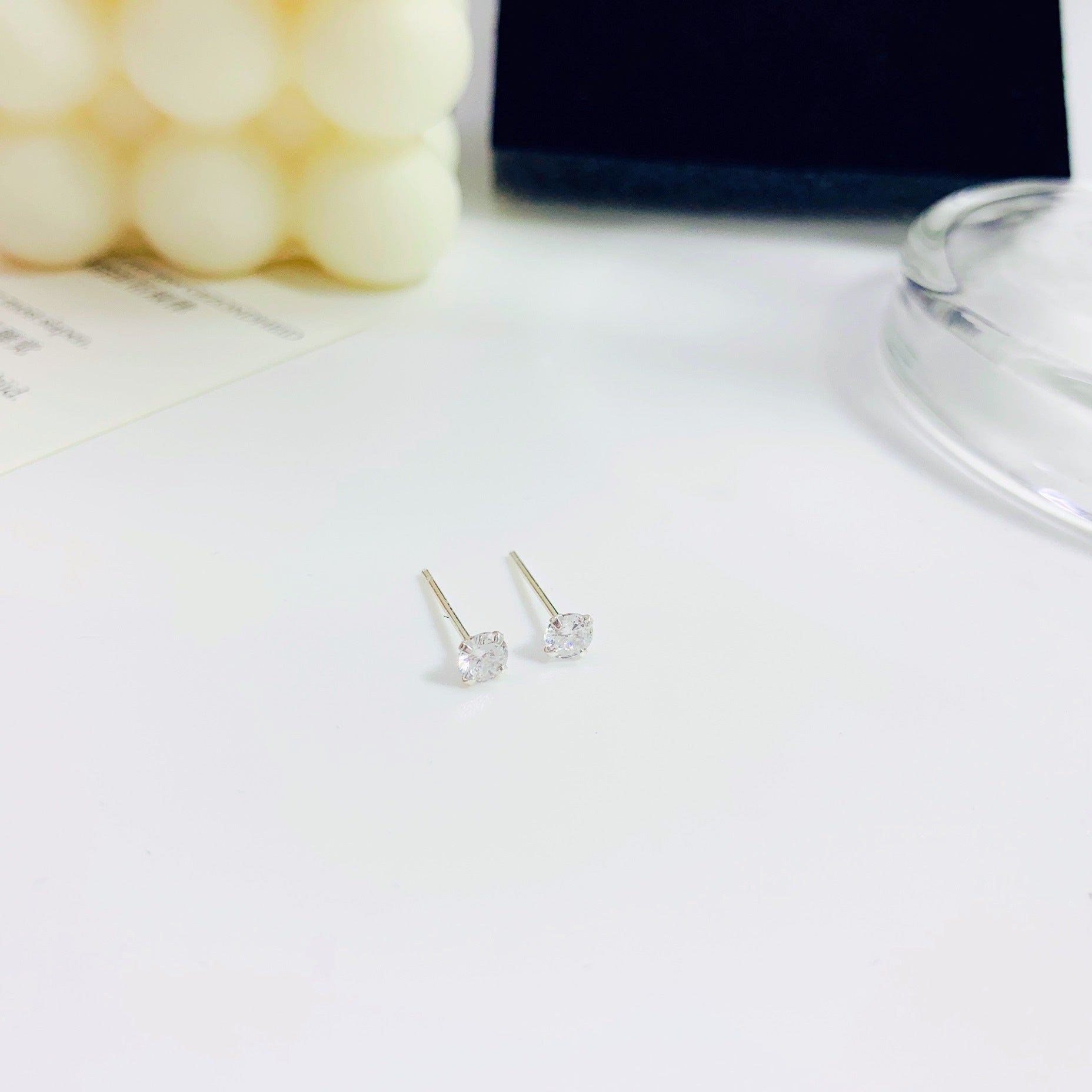 Wholesale 925 Silver Needle Simple Temperament Diamond Studded Small and Personalized Student Earrings