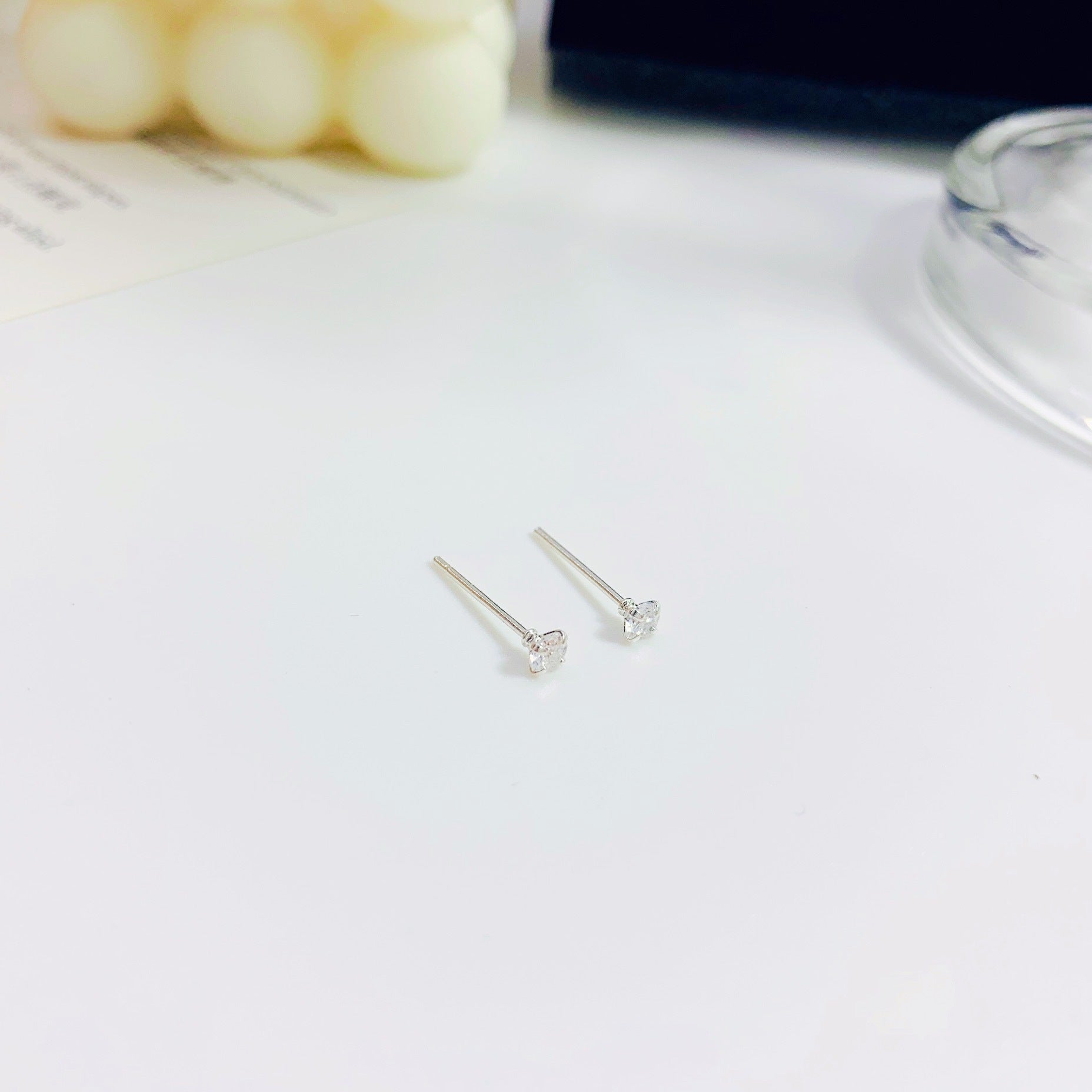 Wholesale 925 Silver Needle Simple Temperament Diamond Studded Small and Personalized Student Earrings