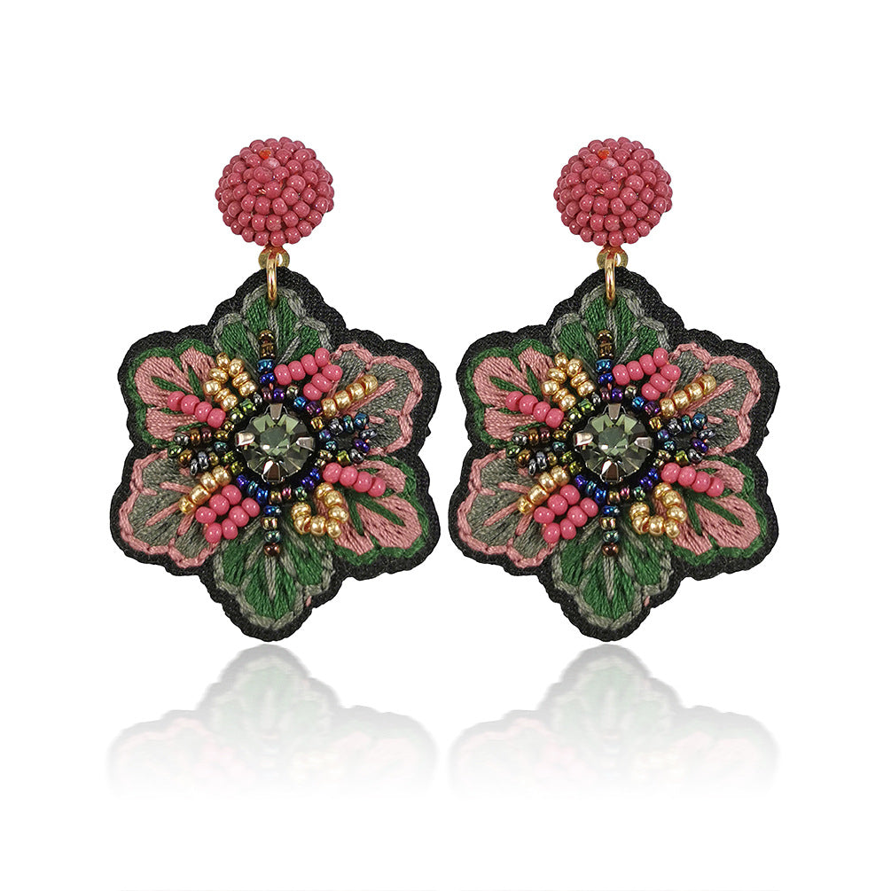 Pendientes de material mixto de forma de bordado al por mayor de bordado