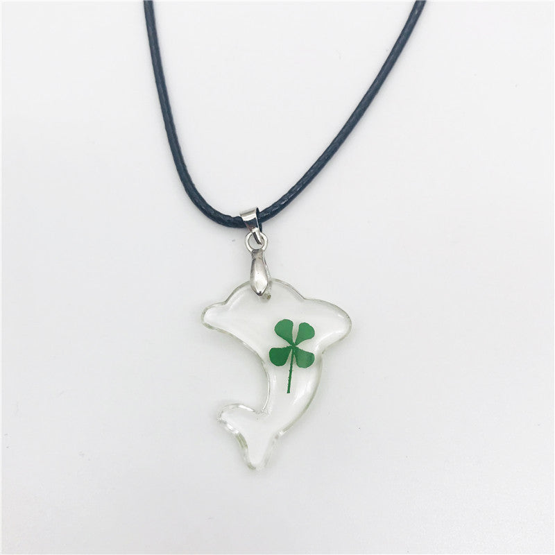 Wholesale 10pcs Natural Resin Glue Four-leaf Clover Dried Flower Necklace