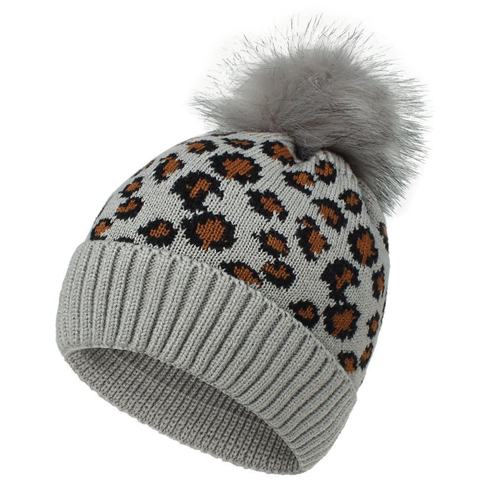 Wholesale Leopard print woolen knitted hat,  fashionable warm big furball hat