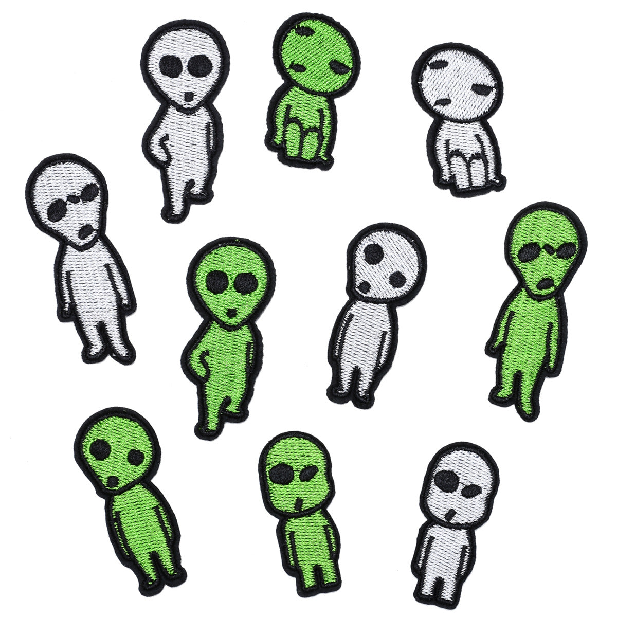 Wholesale Computer Embroidered Cloth Patches Black White Skull Design Clothing Accessory DIY Craft Supply