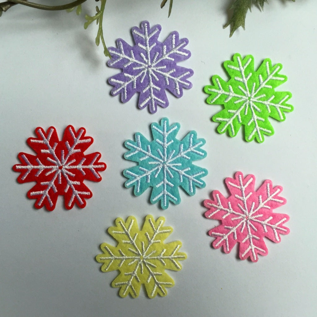 Wholesale Snowflake Felt Embroidery Patches For Kids Clothing DIY Decorative Sew On Applique Party Gift