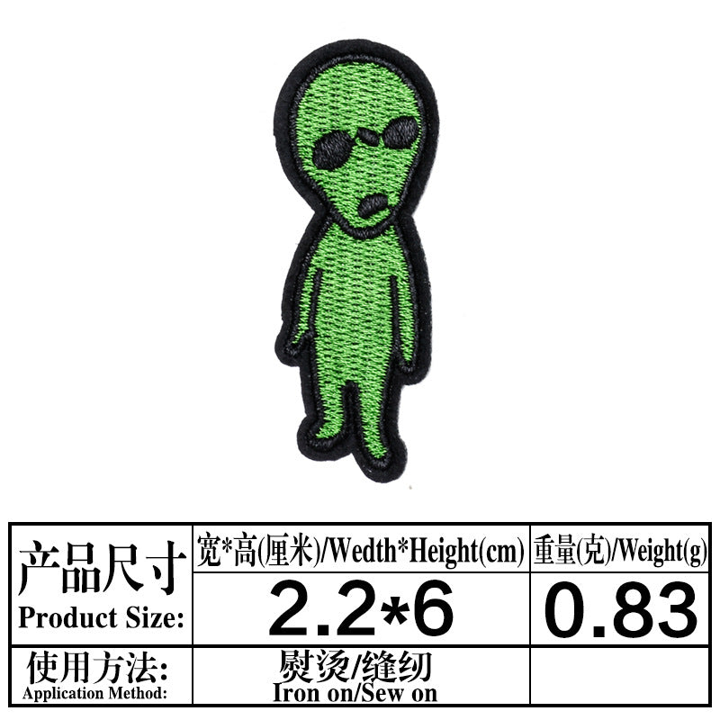 Wholesale Computer Embroidered Cloth Patches Black White Skull Design Clothing Accessory DIY Craft Supply